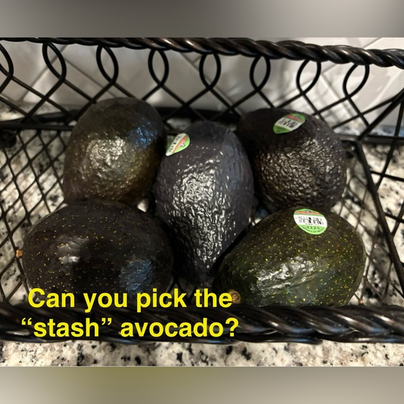 AVOCADO COIN PURSE / SECRET HIDING PLACE REALISTIC LOOKING AVOCADO 🥑 STASH SPOT - Picture 4 of 9